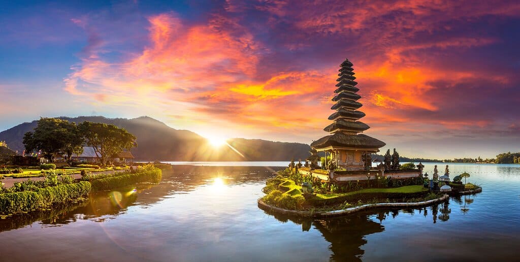 Ulun Danu Bali Indonesia Visa Services Bookingmart